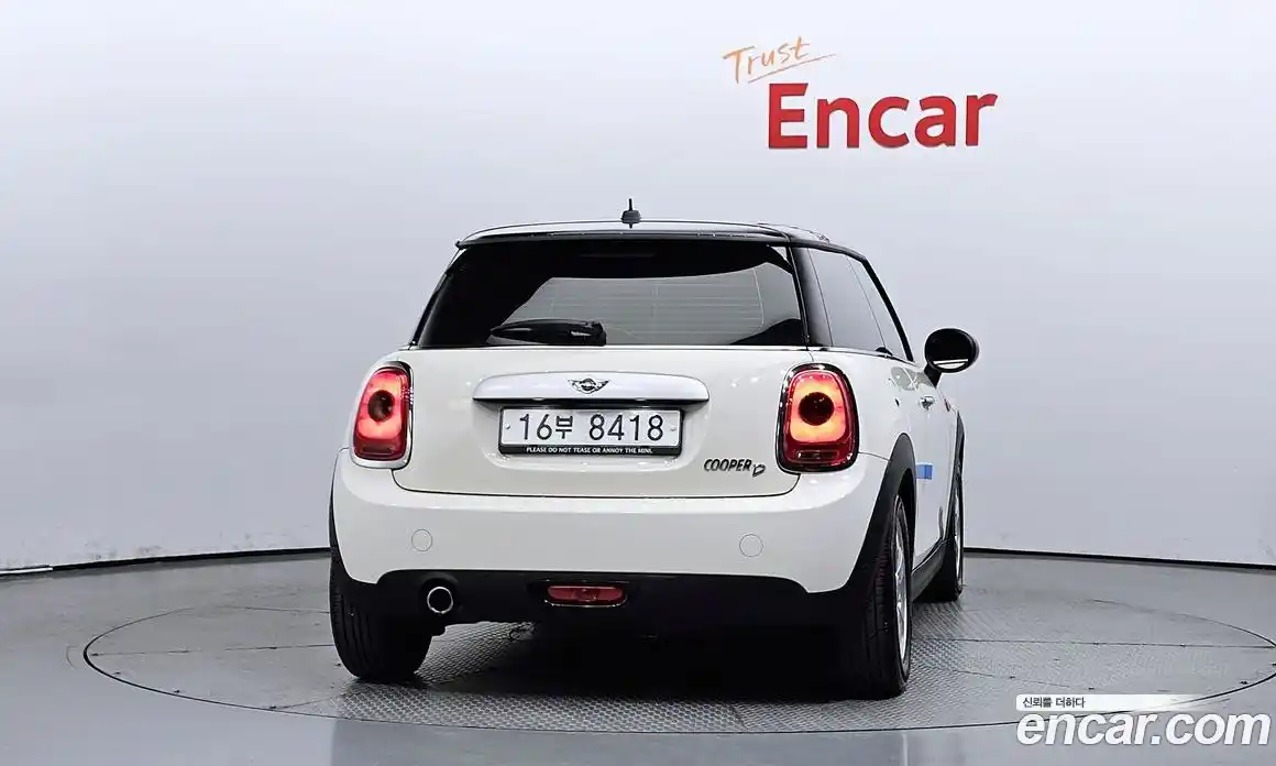 Mini Cooper 2015 1.5 Автомат в Москве № 139368, фото 3