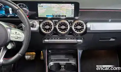 Mercedes-Benz GLB-Class 2022 2.0 Автомат в Москве № 140152, миниатюра 2