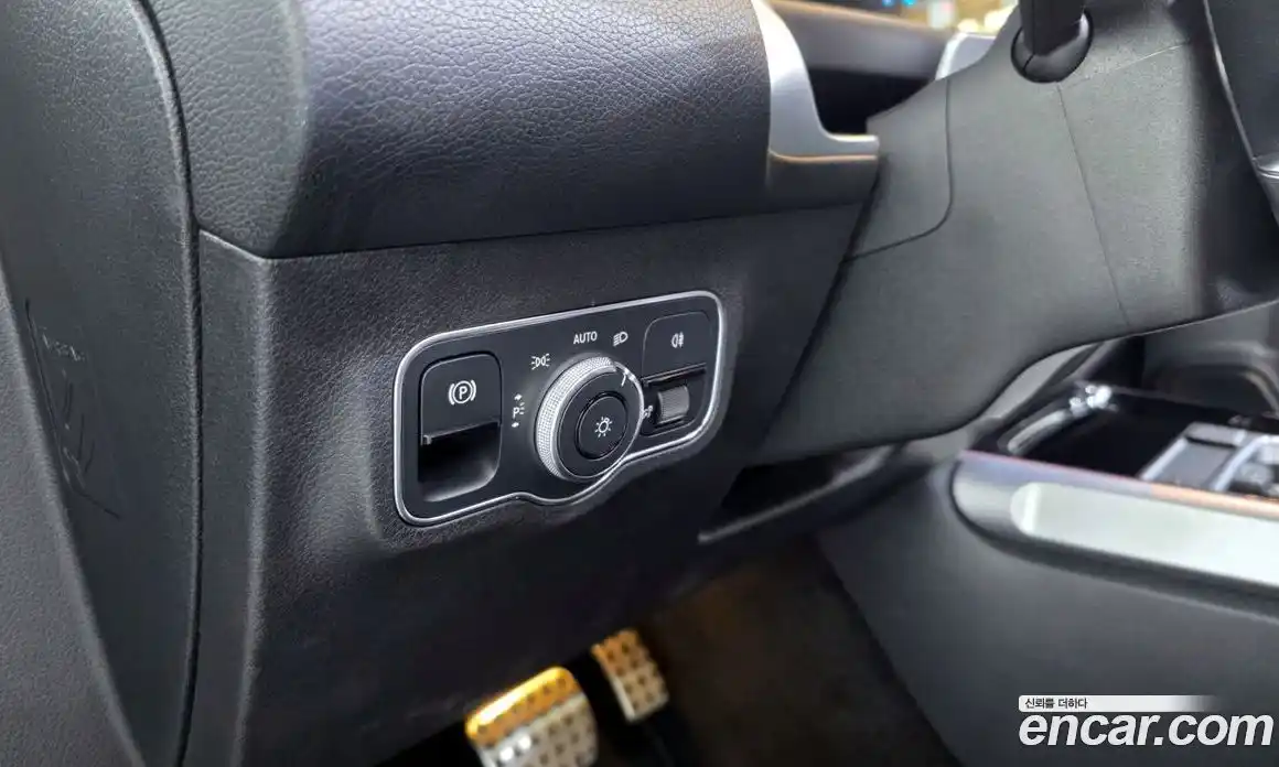 Mercedes-Benz GLB-Class 2022 2.0 Автомат в Москве № 140152, фото 9