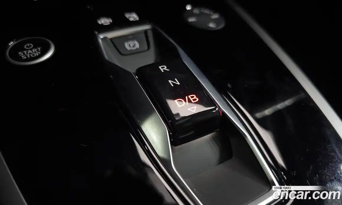 Audi Q4 e-tron 2023 0.2 Автомат в Москве № 153470, фото 13