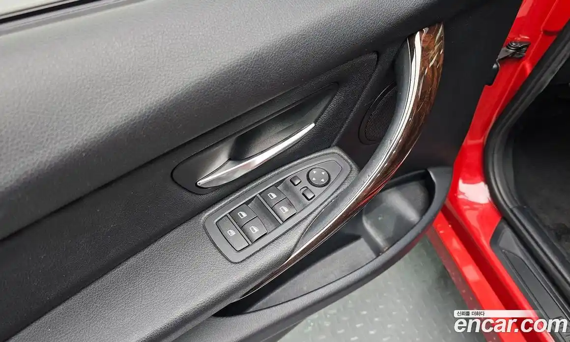 BMW 3-Series 2015 2.0 Автомат в Москве № 157399, фото 19