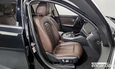 BMW 3-Series 2020 2.0 Автомат в Москве № 157977, миниатюра 12