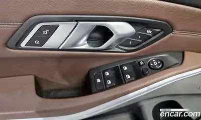 BMW 3-Series 2020 2.0 Автомат в Москве № 157977, миниатюра 2