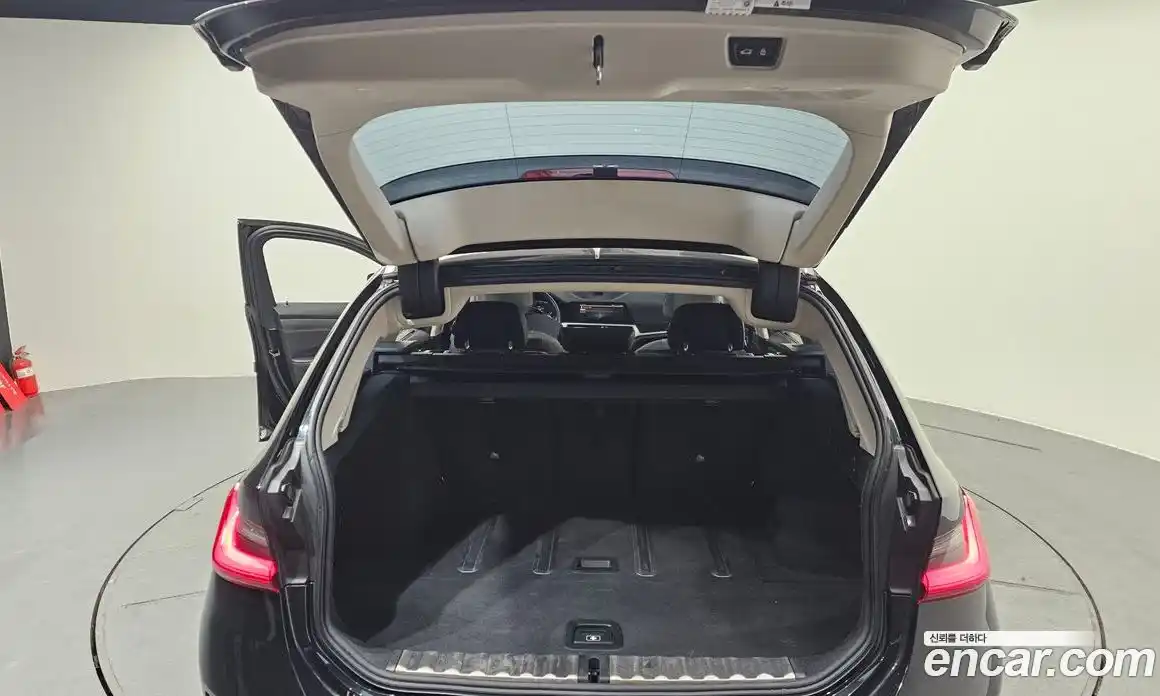 BMW 3-Series 2021 2.0 Автомат в Москве № 158610, фото 6