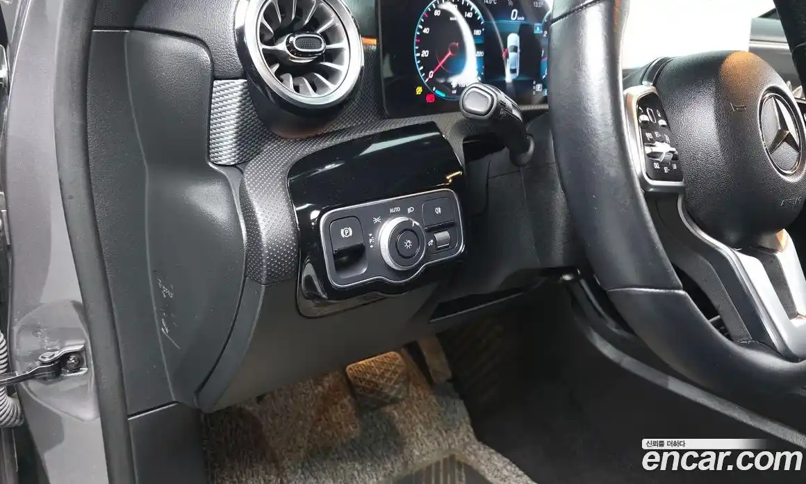 Mercedes-Benz A-Class 2021 2.0 Автомат в Москве № 160540, фото 7