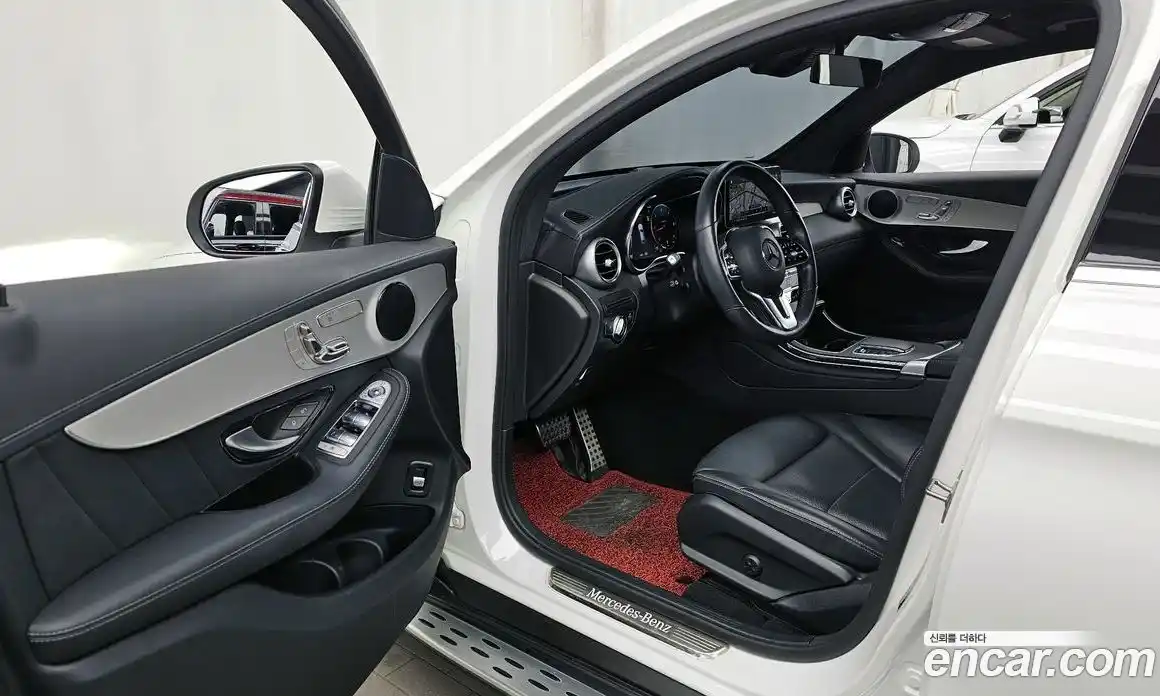 Mercedes-Benz GLC-Class 2023 1.9 Автомат в Москве № 160815, фото 13