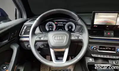 Audi Q5 2023 2.0 Автомат в Москве № 162451, миниатюра 3