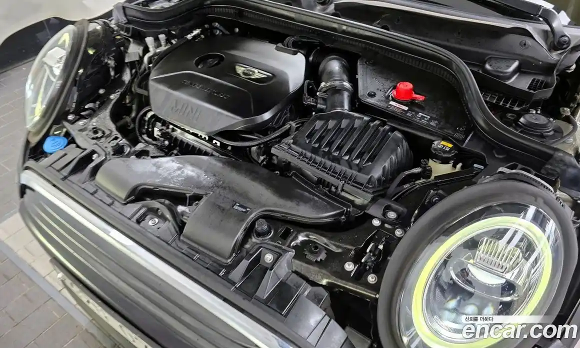 Mini Cooper 2019 1.5 Автомат в Москве № 163805, фото 1