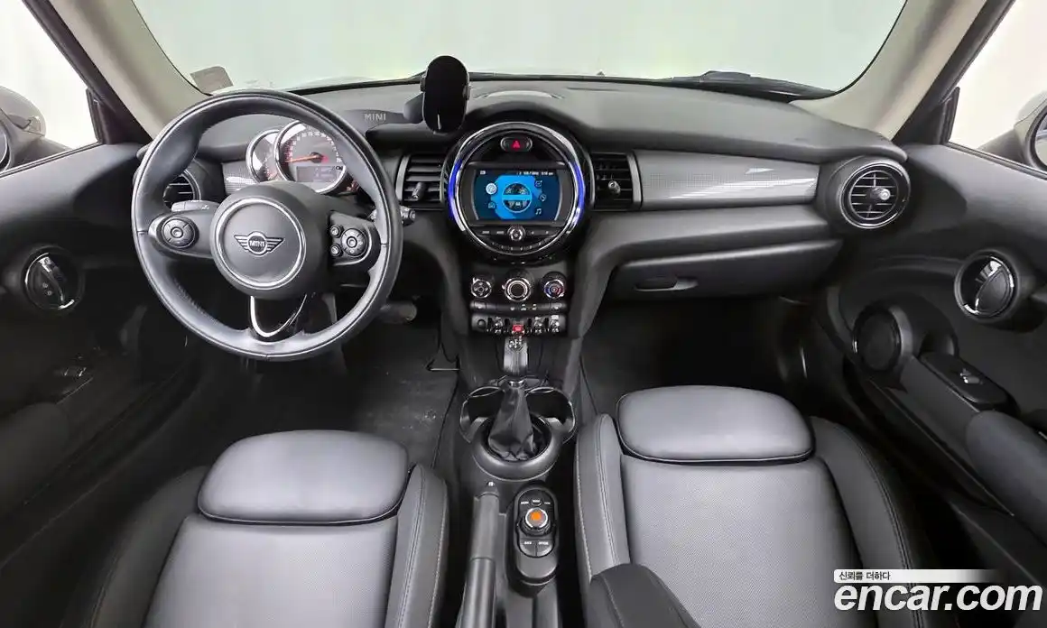 Mini Cooper 2019 1.5 Автомат в Москве № 163805, фото 11