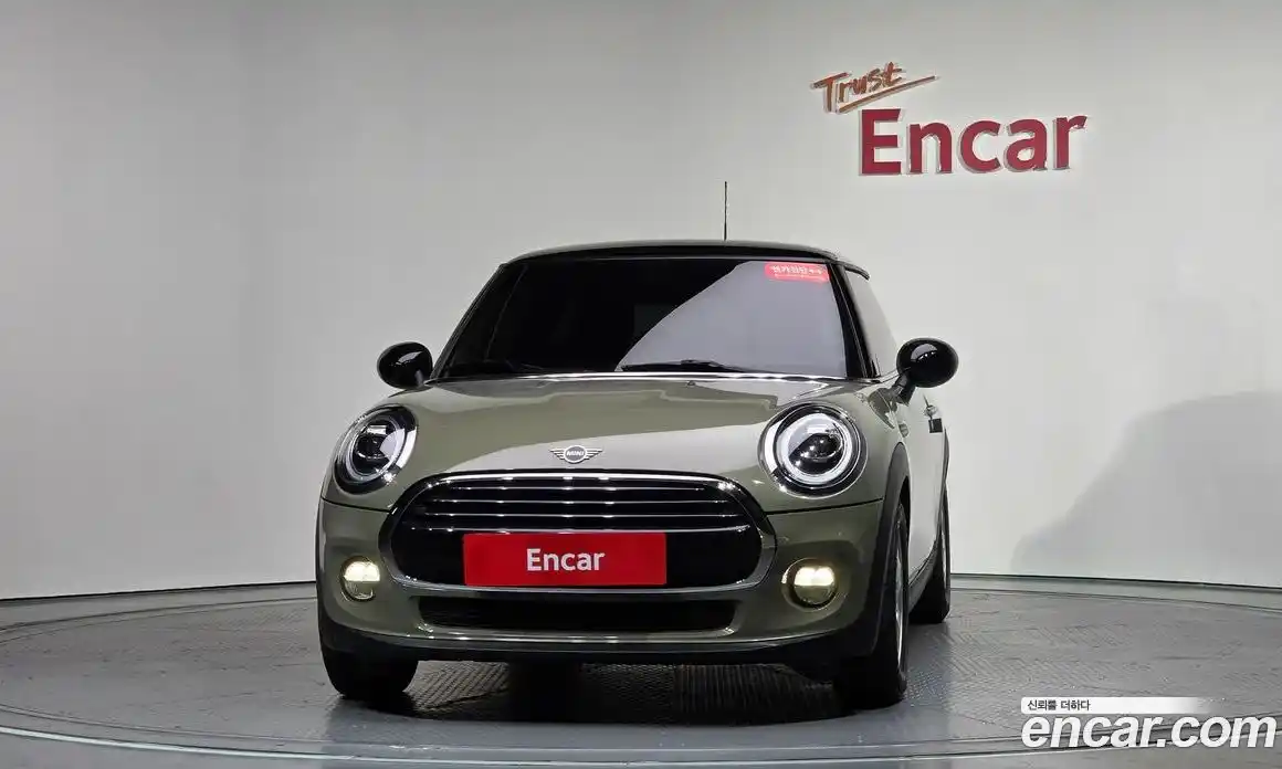 Mini Cooper 2019 1.5 Автомат в Москве № 163805, фото 17