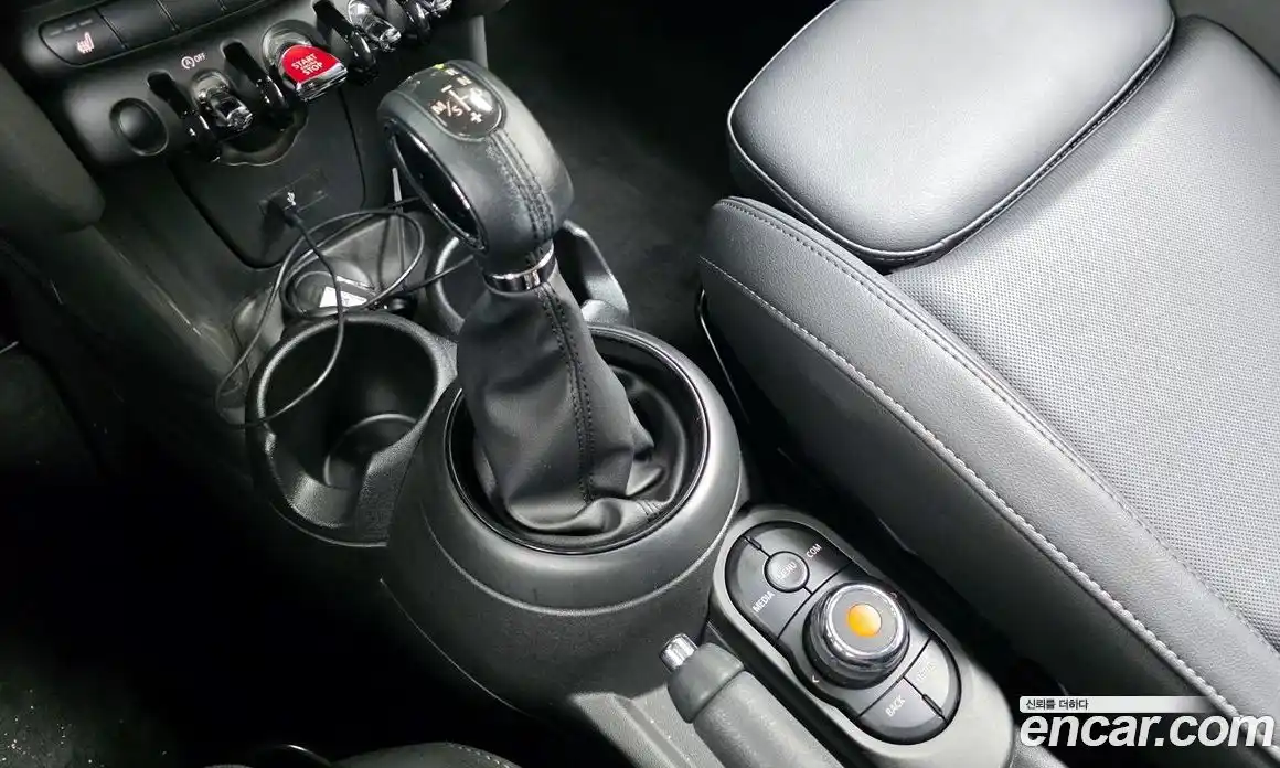 Mini Cooper 2019 1.5 Автомат в Москве № 163805, фото 5