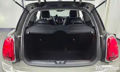 Mini Cooper 2019 1.5 Автомат в Москве № 163805, миниатюра 9