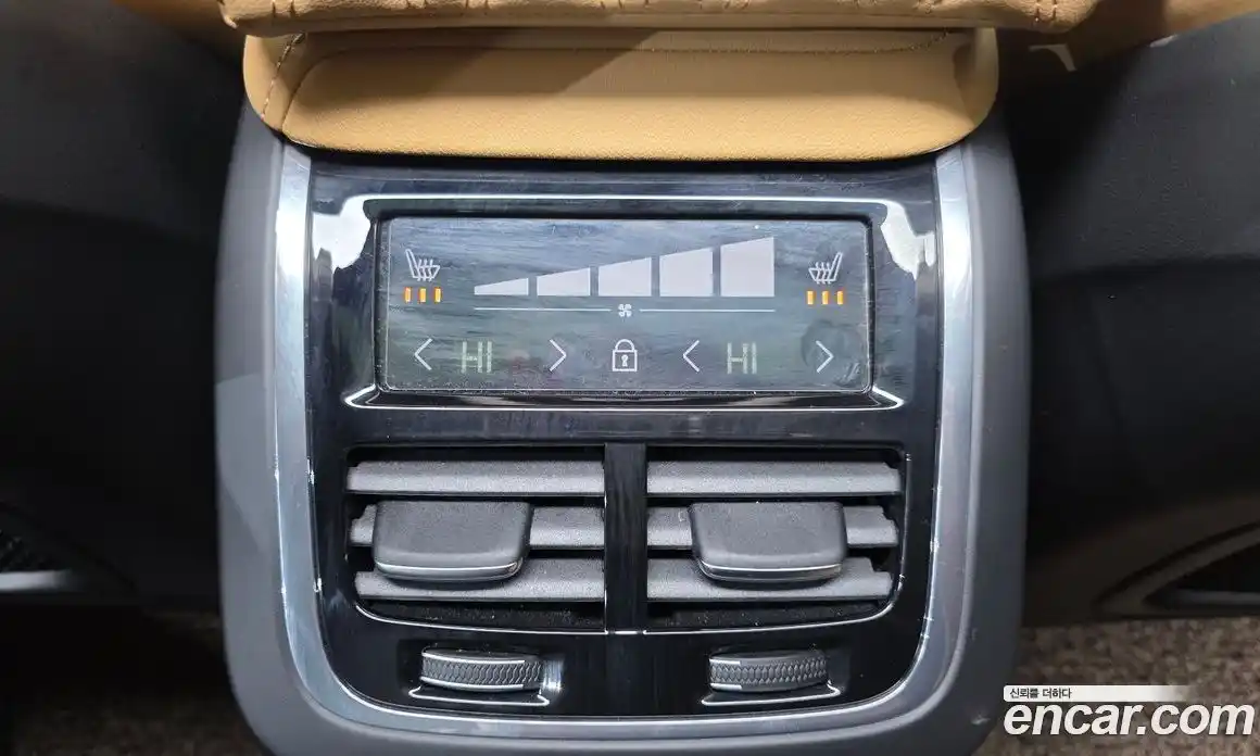 Volvo V60 2022 2.0 Автомат в Москве № 164384, фото 17