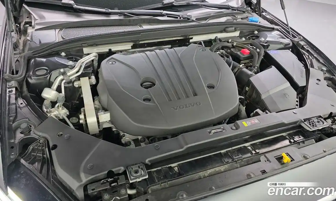 Volvo V60 2022 2.0 Автомат в Москве № 164384, фото 10