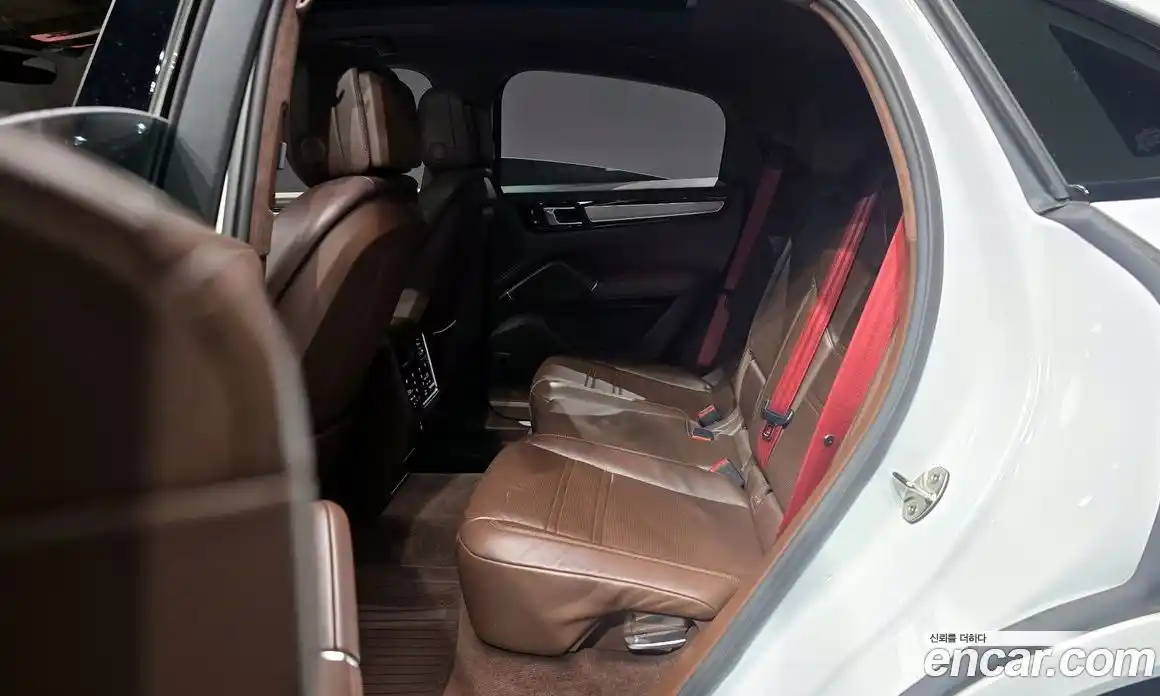 Porsche Cayenne 2020 3.0 Автомат в Москве № 165425, фото 8