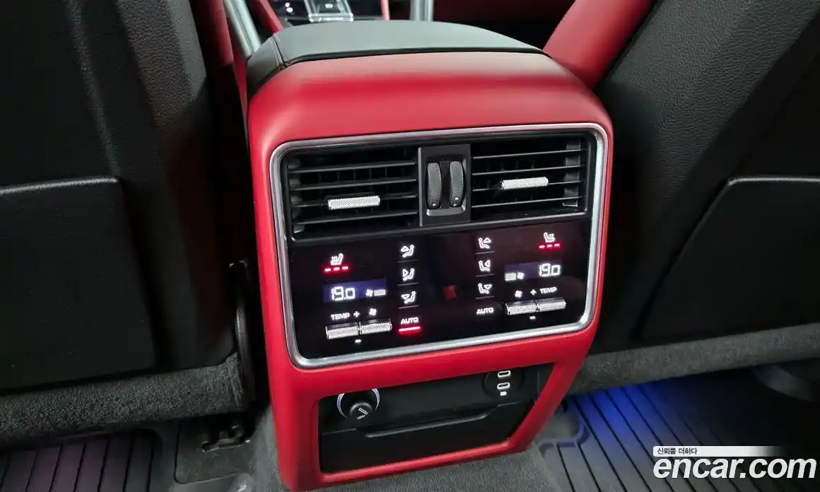 Porsche Cayenne 2022 3.0 Автомат в Москве № 165446, фото 20