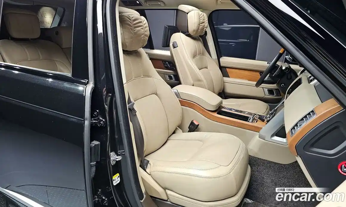 Land Rover Range-Rover 2020 4.4 Автомат в Москве № 166218, фото 19