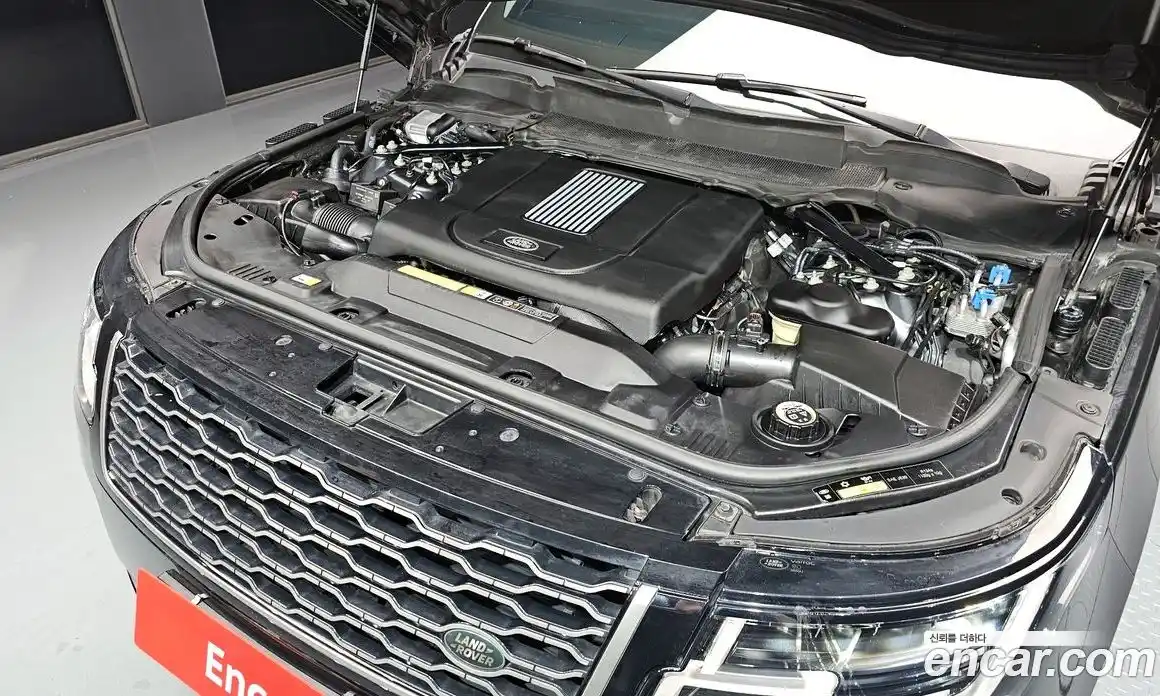 Land Rover Range-Rover 2020 4.4 Автомат в Москве № 166218, фото 9