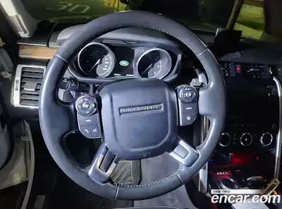 Land Rover Discovery 2017 3.0 Автомат в Москве № 166916, миниатюра 2