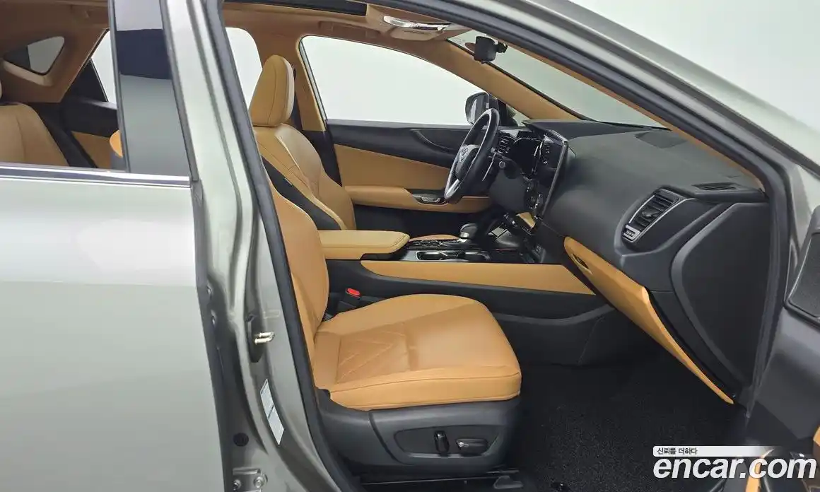 Lexus NX 2024 2.5 Автомат в Москве № 168068, фото 14