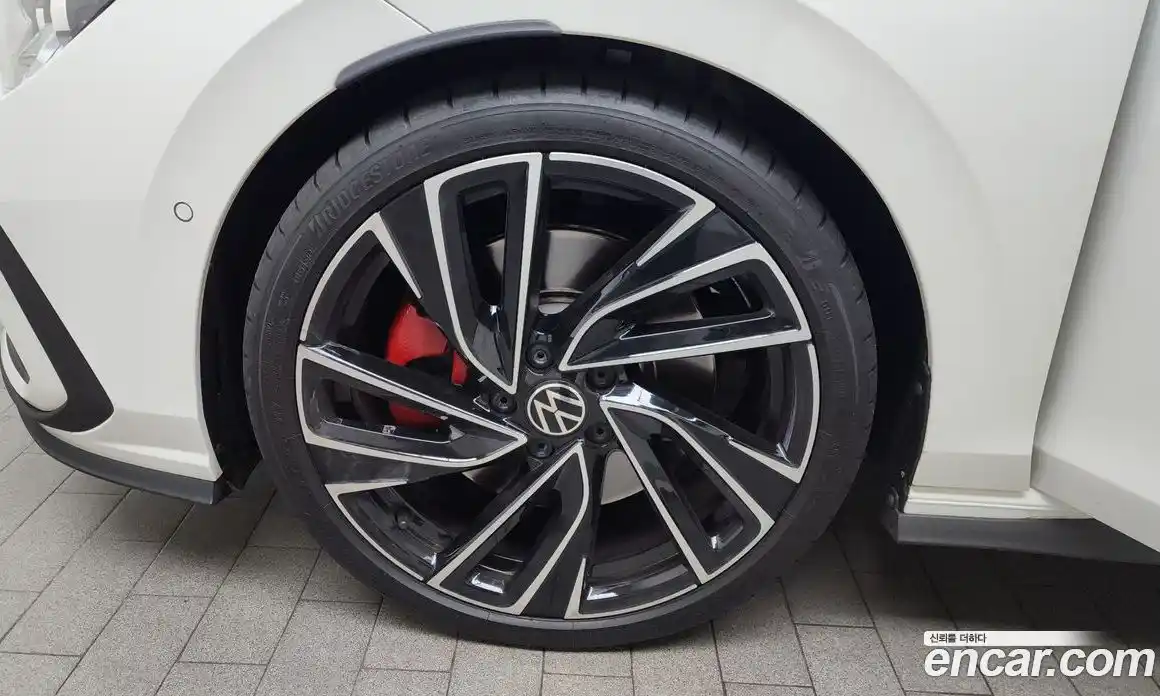 Volkswagen Golf 2023 2.0 Автомат в Москве № 168421, фото 4