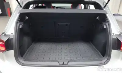 Volkswagen Golf 2023 2.0 Автомат в Москве № 168421, миниатюра 5