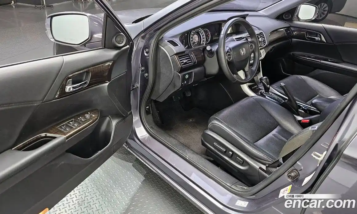 Honda Accord 2015 2.4 Автомат в Москве № 170587, фото 18