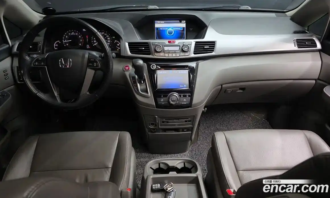 Honda Odyssey 2015 3.5 Автомат в Москве № 170604, фото 3