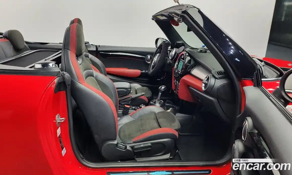 Mini Cooper Convertible 2019 2.0 Автомат в Москве № 171295, фото 16