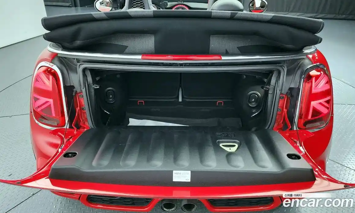 Mini Cooper Convertible 2019 2.0 Автомат в Москве № 171295, фото 3