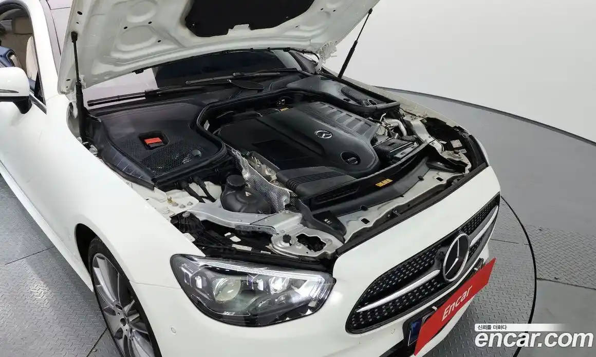 Mercedes-Benz E-Class 2023 3.0 Автомат в Москве № 175628, фото 16