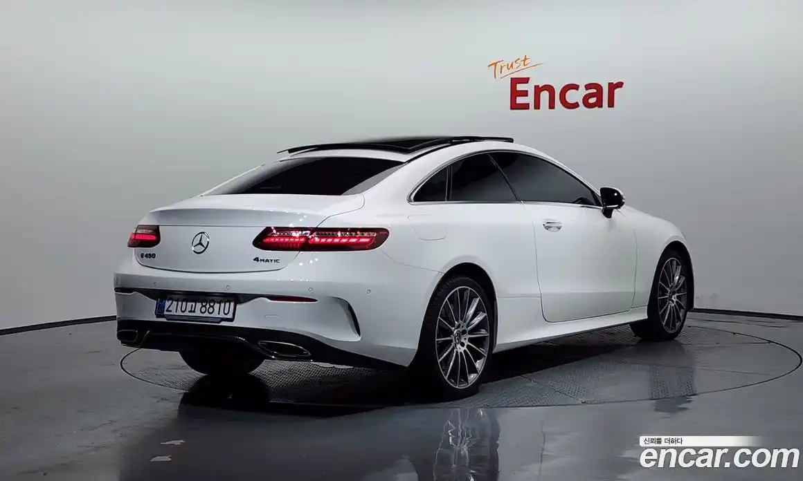 Mercedes-Benz E-Class 2023 3.0 Автомат в Москве № 175628, фото 18