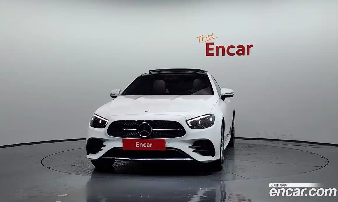 Mercedes-Benz E-Class 2023 3.0 Автомат в Москве № 175628, фото 19