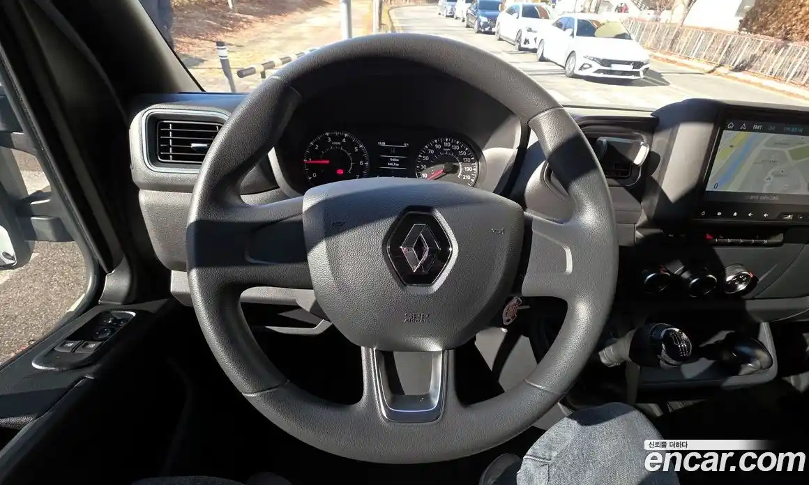 Renault Master 2024 2.3 Механическая в Москве № 176242, фото 11