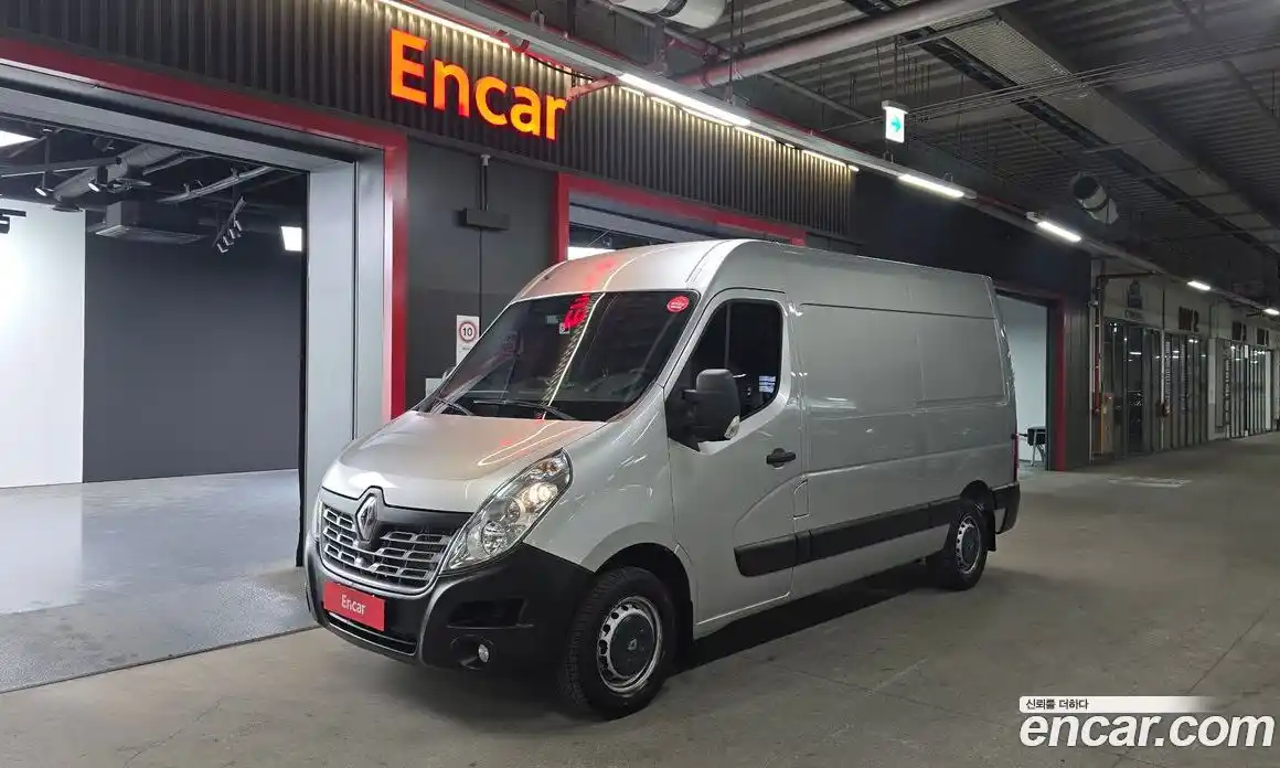 Renault Master 2019 2.3 Механическая в Москве № 177678, фото 12