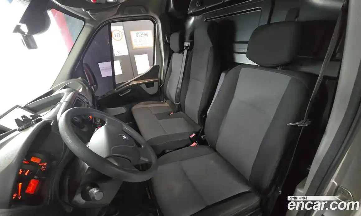 Renault Master 2019 2.3 Механическая в Москве № 177678, фото 17