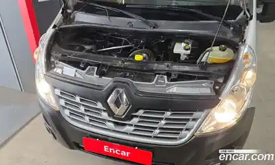 Renault Master 2019 2.3 Механическая в Москве № 177678, миниатюра 9