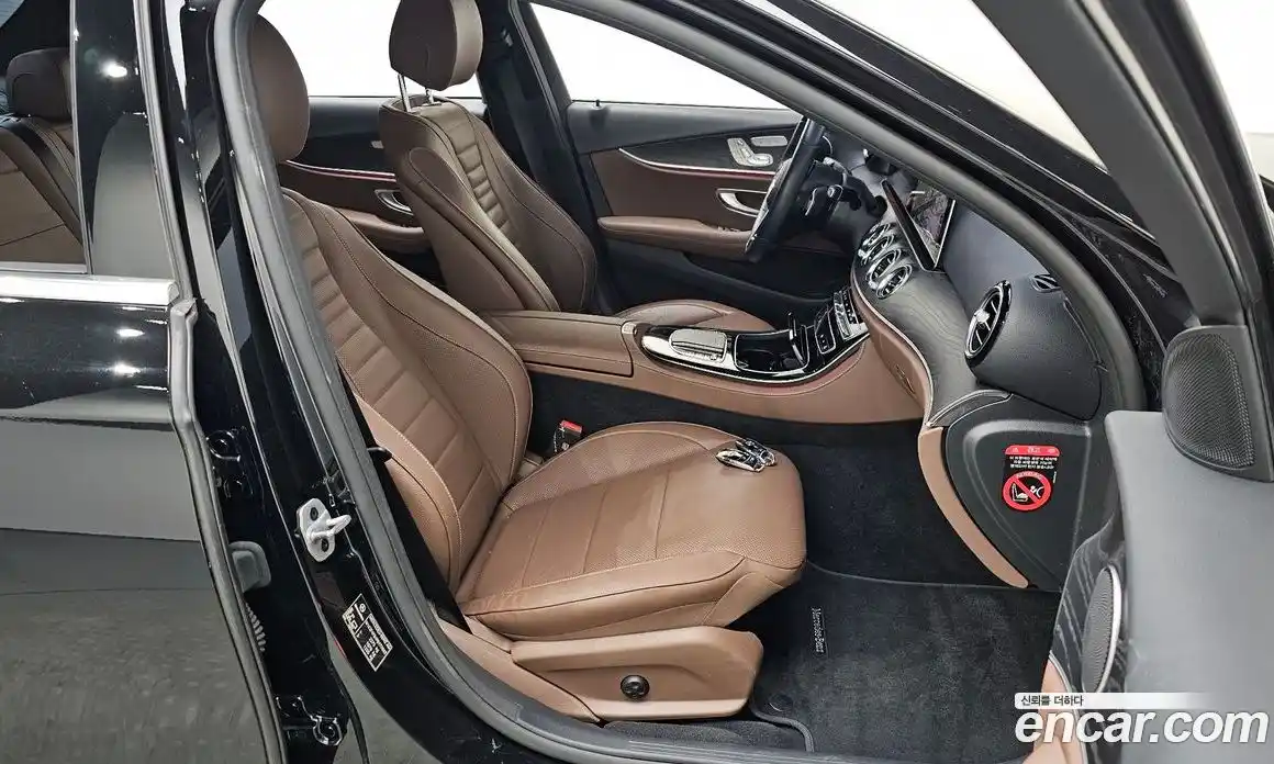 Mercedes-Benz E-Class 2023 2.0 Автомат в Москве № 178905, фото 14