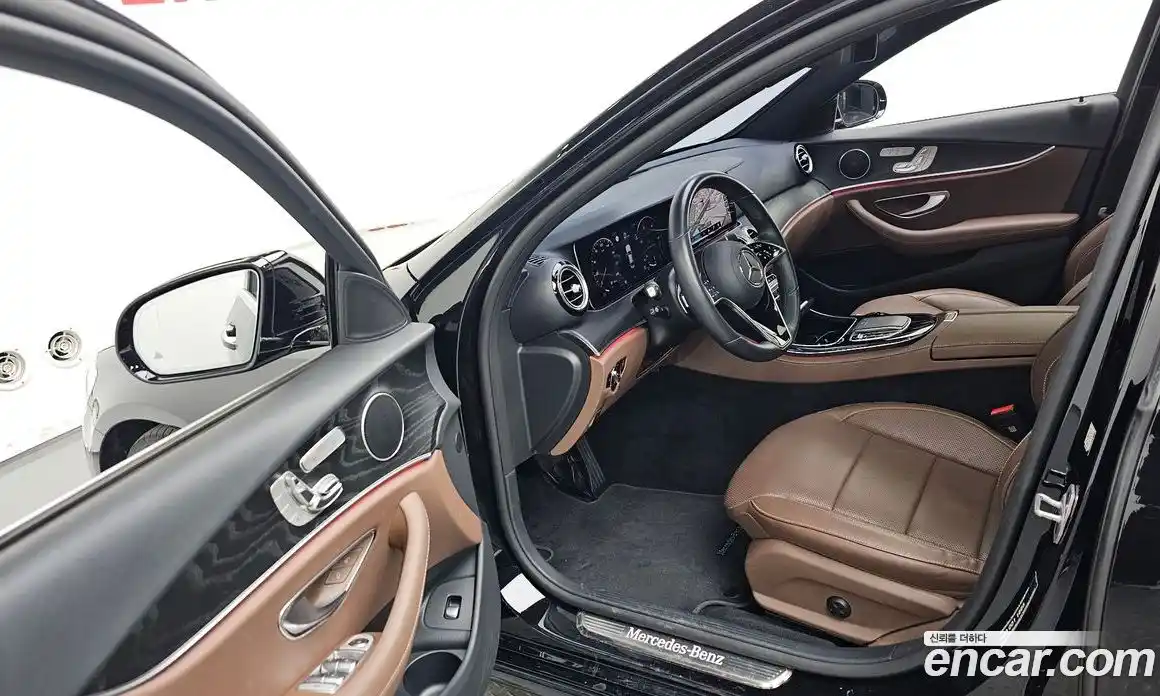 Mercedes-Benz E-Class 2023 2.0 Автомат в Москве № 178905, фото 18