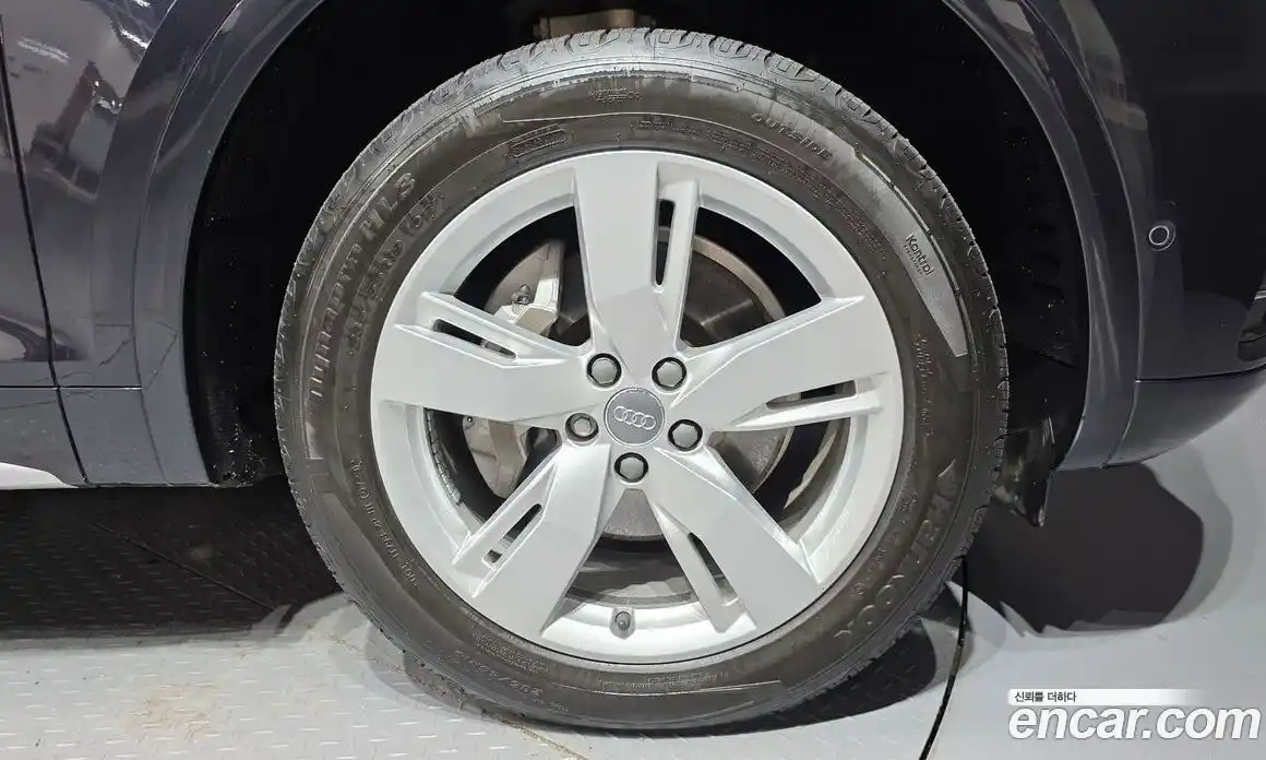 Audi Q5 2020 2.0 Автомат в Москве № 179089, фото 5