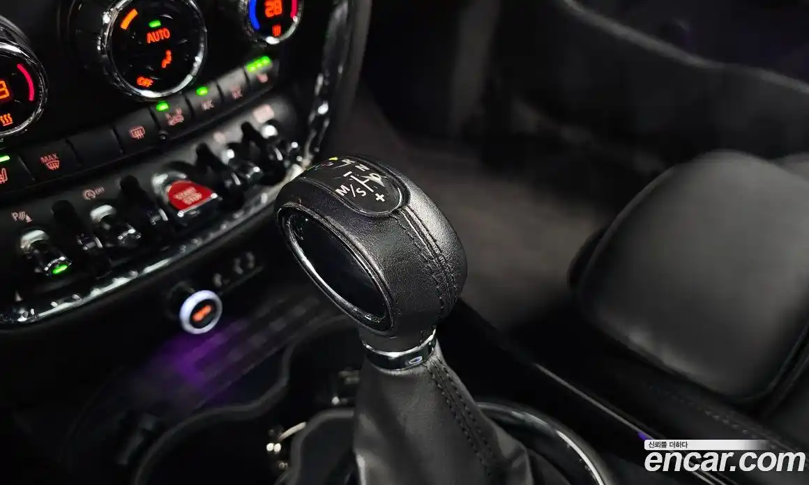 Mini Clubman 2018 1.5 Автомат в Москве № 183382, фото 8