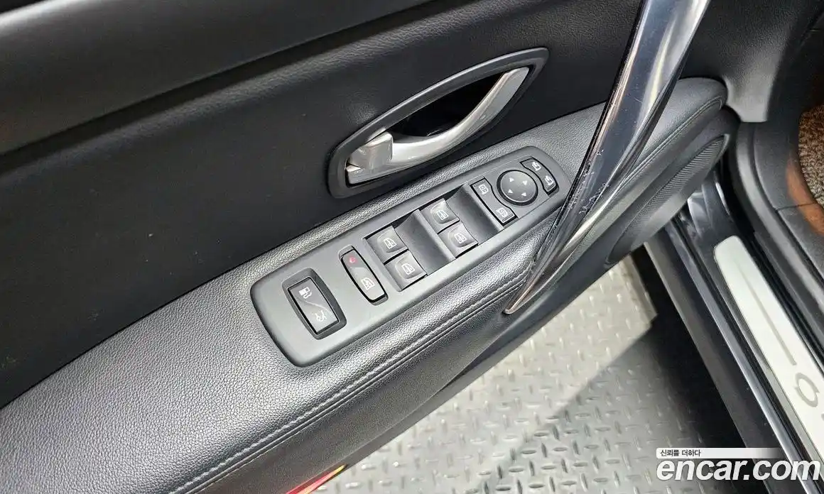 Renault SM7 2016 2.0 Автомат в Москве № 183805, фото 1