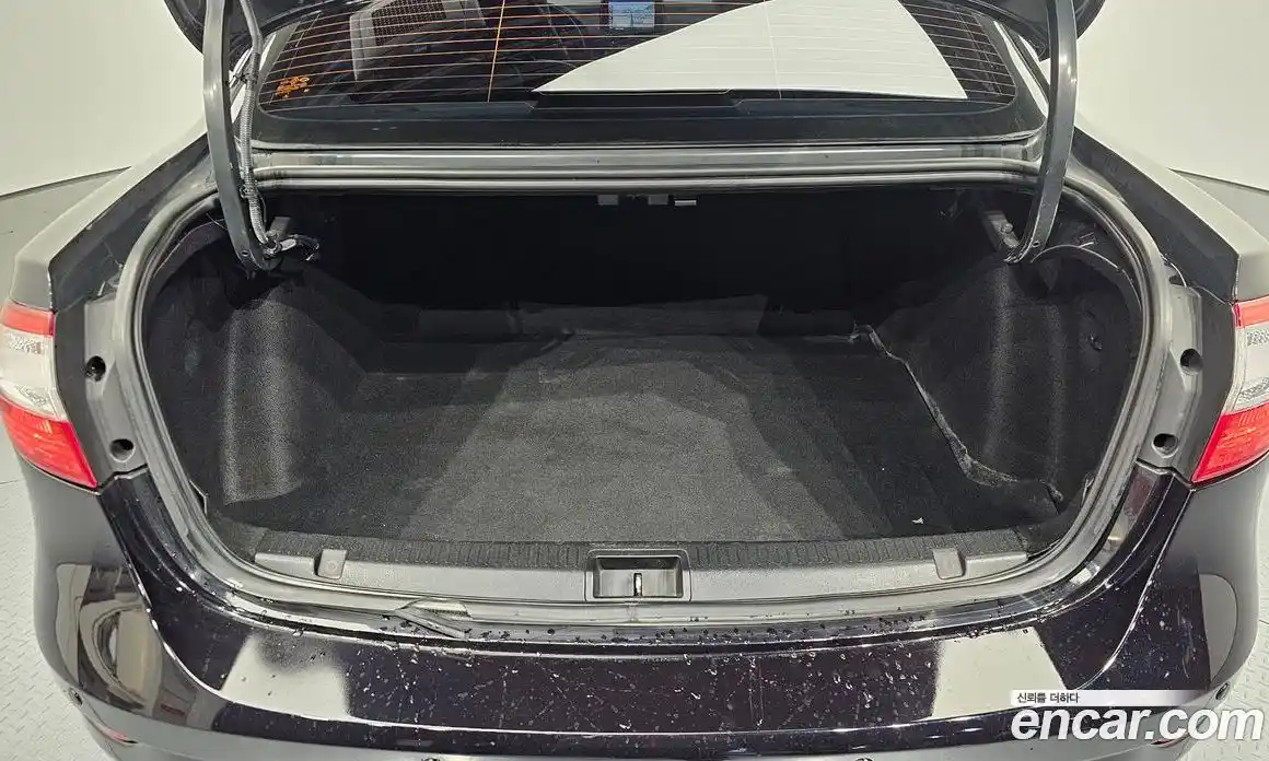 Renault SM3 2010 1.6 Автомат в Москве № 183931, фото 15