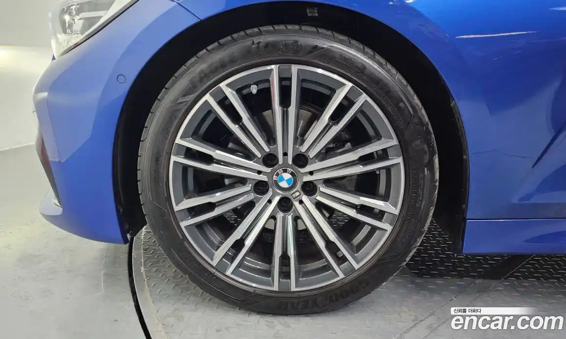 BMW 3-Series 2022 2.0 Автомат в Москве № 188154, фото 3