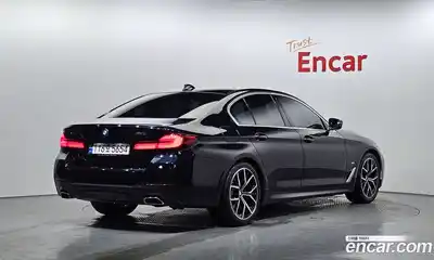 BMW 5-Series 2023 2.0 Автомат в Москве № 191969, миниатюра 2