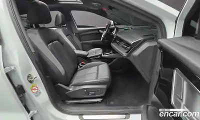 Audi Q4 e-tron 2023 0.2 Автомат в Москве № 193240, миниатюра 11