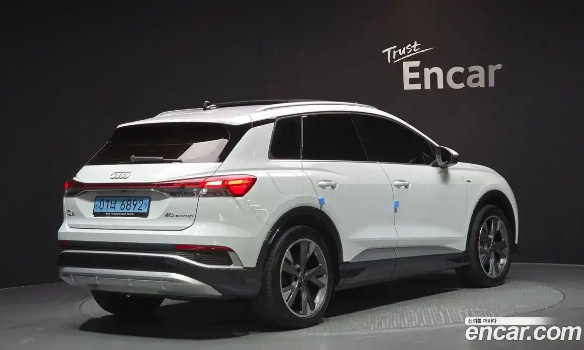 Audi Q4 e-tron 2023 0.2 Автомат в Москве № 193240, фото 14