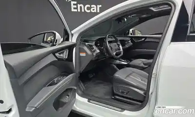 Audi Q4 e-tron 2023 0.2 Автомат в Москве № 193240, миниатюра 7