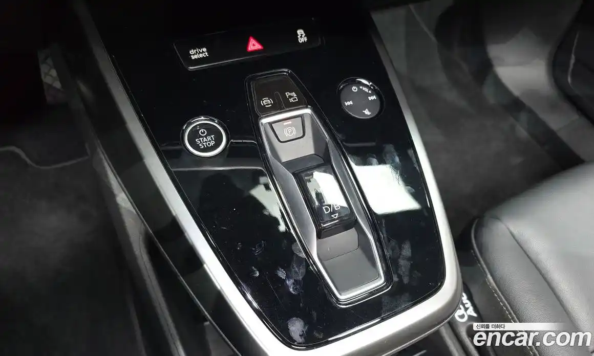 Audi Q4 e-tron 2023 0.2 Автомат в Москве № 193240, фото 9