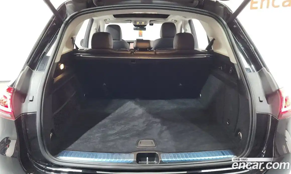 Mercedes-Benz GLE-Class 2022 2.0 Автомат в Москве № 194078, фото 3